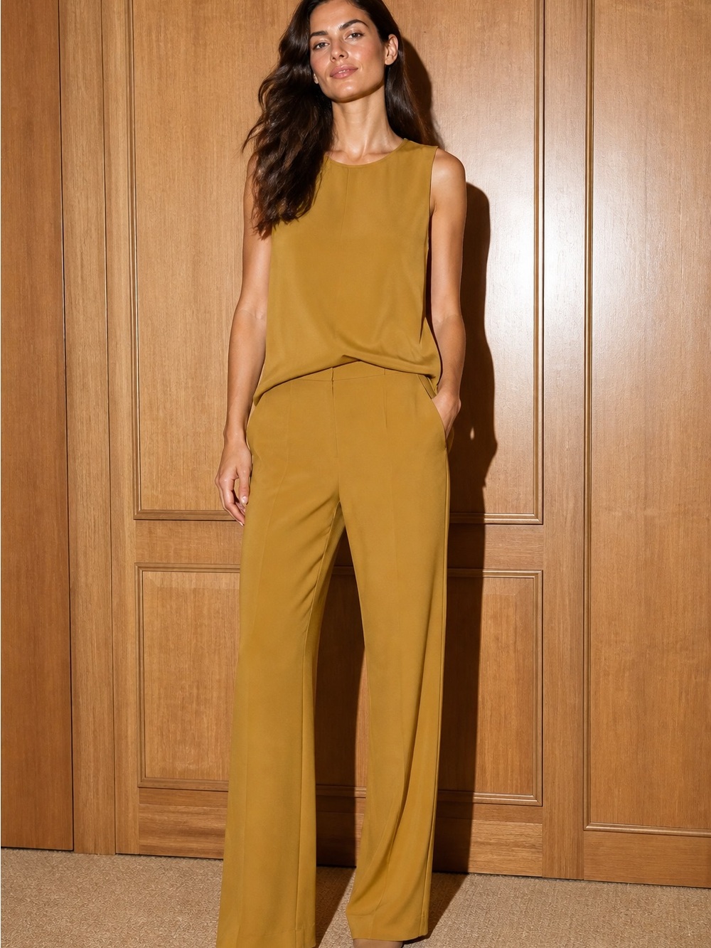 Babaton Mustard Sleeveless Blouse Small
